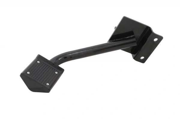 Dee Zee Bumper Step – DZ6204S