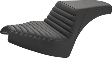 SADDLEMEN Step Up Seat - Tuck and Roll - Black I21-04-171